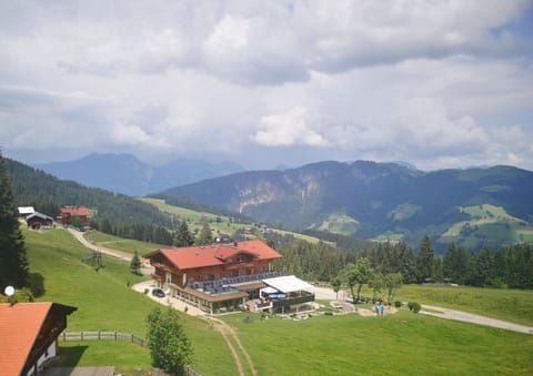 Property building, Restaurant/places to eat, Spring, Day, Natural landscape, Bird's eye view, Garden view, Mountain view