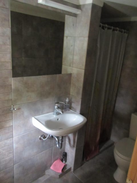 "Action" House in Leonidio 12-beds Apartment in Leonidio