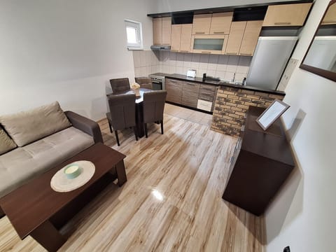 Kitchen or kitchenette, Living room