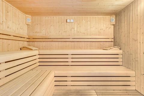 Sauna, Entertainment