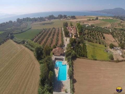 Day, Bird's eye view, View (from property/room), Floor plan, Swimming pool, Location