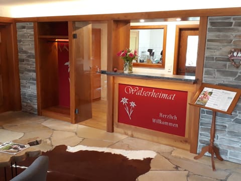 Lobby or reception, Area and facilities