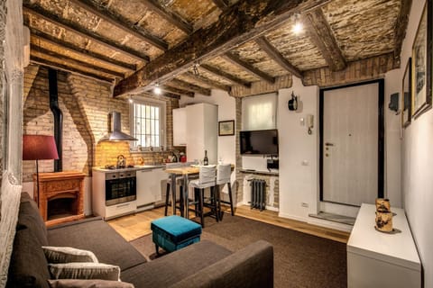 Living room, Photo of the whole room, Dining area