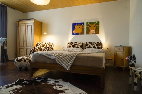 Bed, Living room, Photo of the whole room, Bedroom