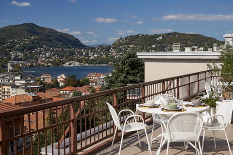 Balcony/Terrace, City view, Lake view, Mountain view