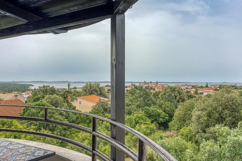 Villa Betiga Bed and Breakfast in Peroj