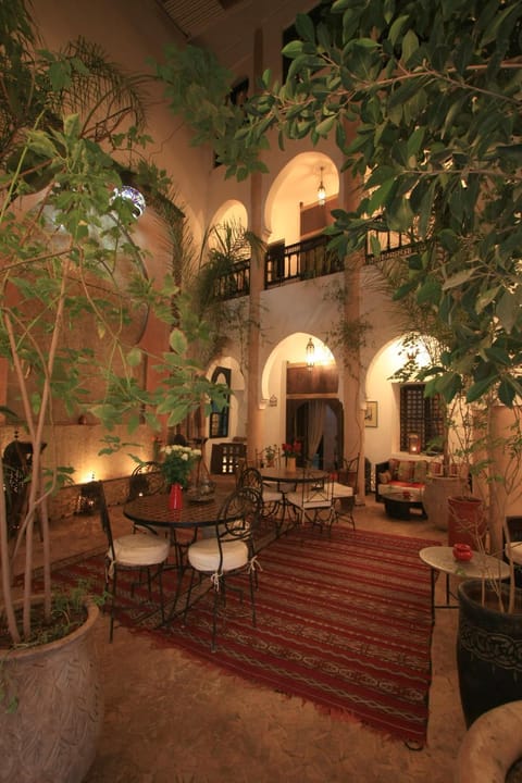 Patio, Restaurant/places to eat