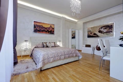 Bed, Day, Winter, Photo of the whole room, Bedroom, Autumn