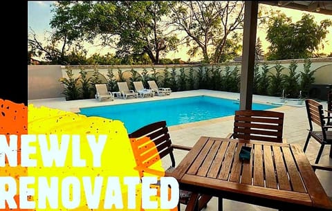 Pool view, Swimming pool