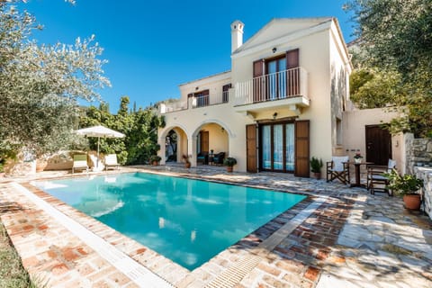 Mastrogiannis villa Dafne Villa in Corfu, Greece