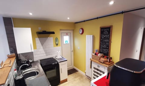 The Annex Apartment in Llanbadrig