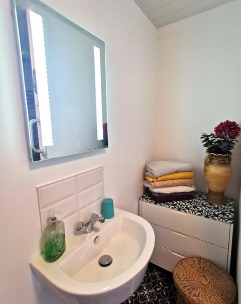 The Annex Apartment in Llanbadrig