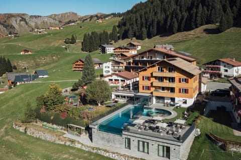 Property building, Swimming pool