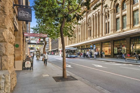 City view, Street view