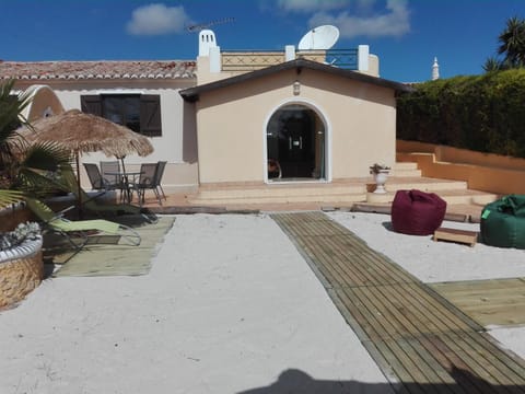 Facade/entrance, Garden view, Sea view