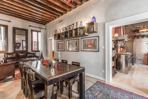 Living room, Dining area