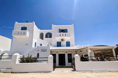 Barbaras Apartment hotel in Naousa