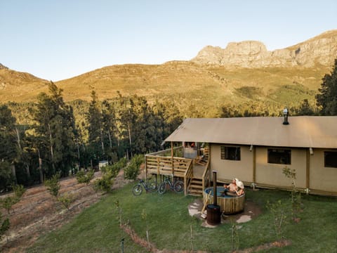 Property building, View (from property/room)
