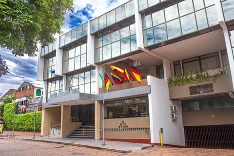 Property building, Facade/entrance