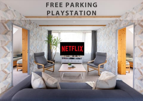 TV and multimedia, Living room, Photo of the whole room, Seating area