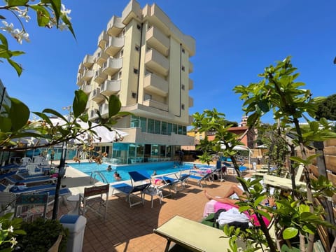 Property building, Swimming pool