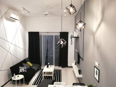 TV and multimedia, Living room, Photo of the whole room, Seating area