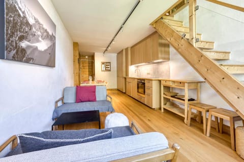 Brévent Loft Cozy 3-bedroom duplex 250m to Planpraz cable car Apartment in Chamonix