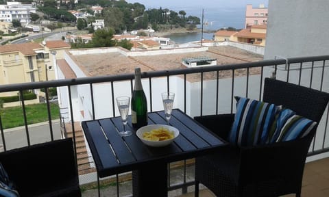 Balcony/Terrace, City view