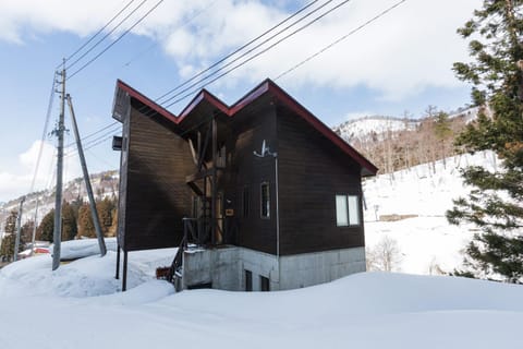 Property building, Day, Winter, Street view
