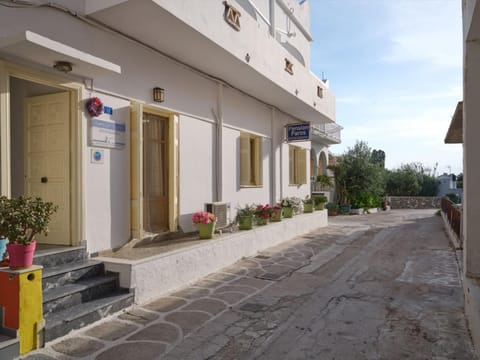 Pension Paros Anna Spanou Bed and Breakfast in Paros