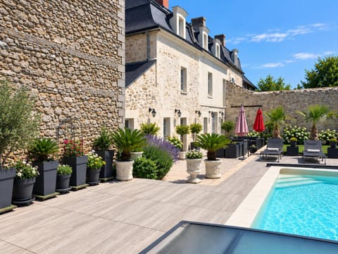 Property building, Spring, Pool view, sunbed
