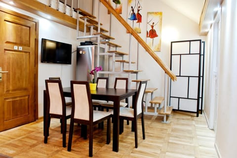 TV and multimedia, Kitchen or kitchenette