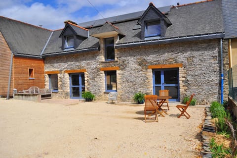 Domaine de Kernanou Bed and Breakfast in Ploërmel