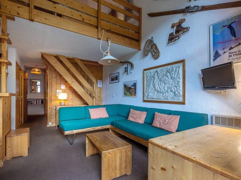 Duplex spacieux avec terrasse, garage, et WIFI à Méribel - FR-1-355-7 Apartment in Les Allues