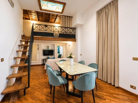 Living room, Seating area, Dining area