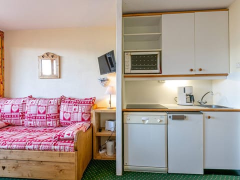 La Plagne : Appartement 2 pièces pour 5, balcon, proche pistes - FR-1-353-68 Apartment in Landry