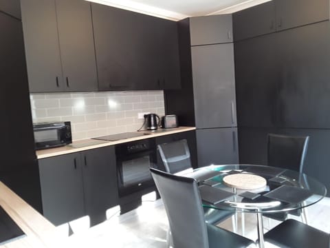 Dining area, Communal kitchen