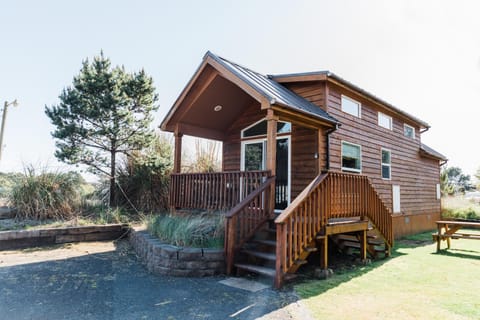 Hart’s Camp Airstream Hotel & RV Park Campground/ 
RV Resort in Pacific City