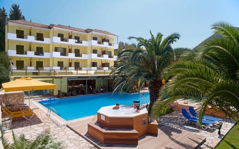 Property building, Area and facilities, Swimming pool