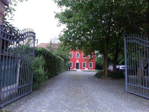 Facade/entrance, Other