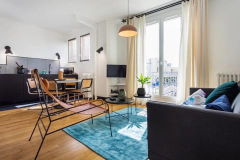 Kitchen or kitchenette, Living room, Dining area