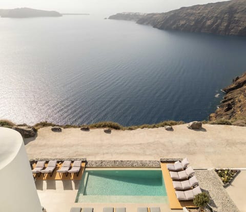 View (from property/room), Sea view, Swimming pool