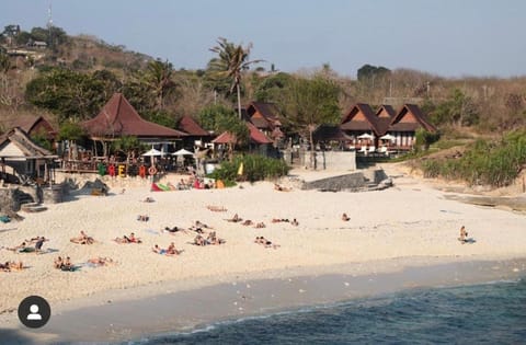 D'byas Dream Beach Club and Villa Campground/ 
RV Resort in Nusapenida