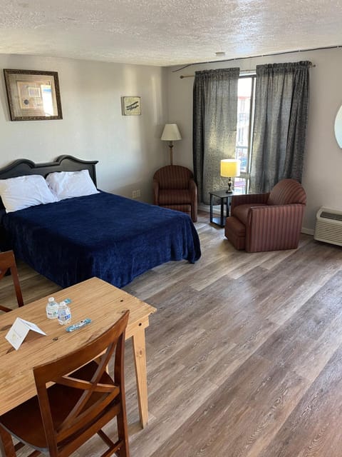 ANS INN & SUITES Inn in Winchester