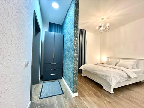 Bed, Photo of the whole room, Bedroom, towels, wardrobe