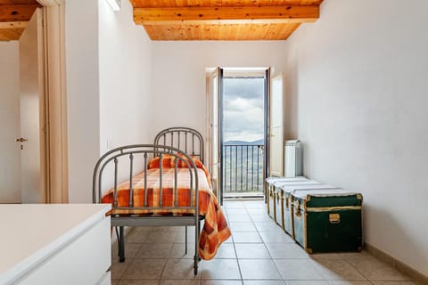 Bed, View (from property/room)