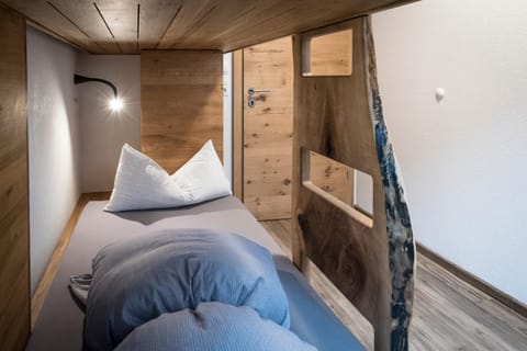 Bed, Photo of the whole room, Bedroom, bunk bed