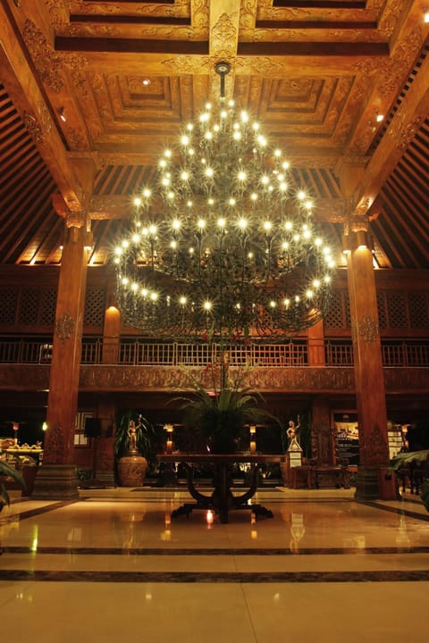 Lobby or reception, Decorative detail