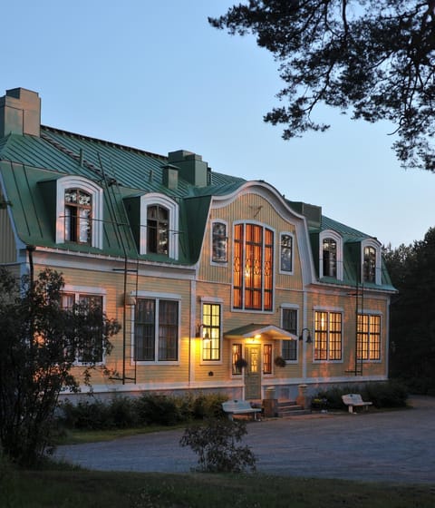 Property building, Sunset