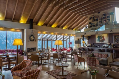 Communal lounge/ TV room, Lounge or bar